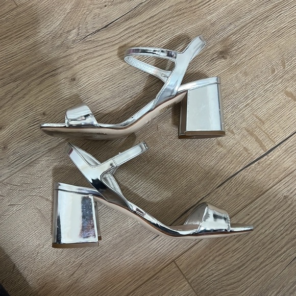 Miu Miu Metallic Silver Leather Ankle Strap Block Heel Sandals - Picture 13 of 15